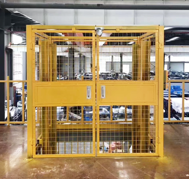 清流智能导轨式升降机亮相